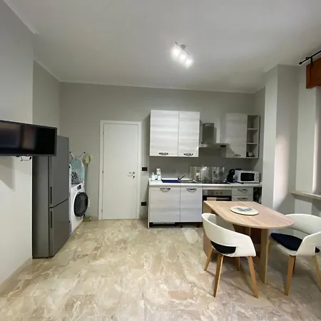 アパート Catrizia